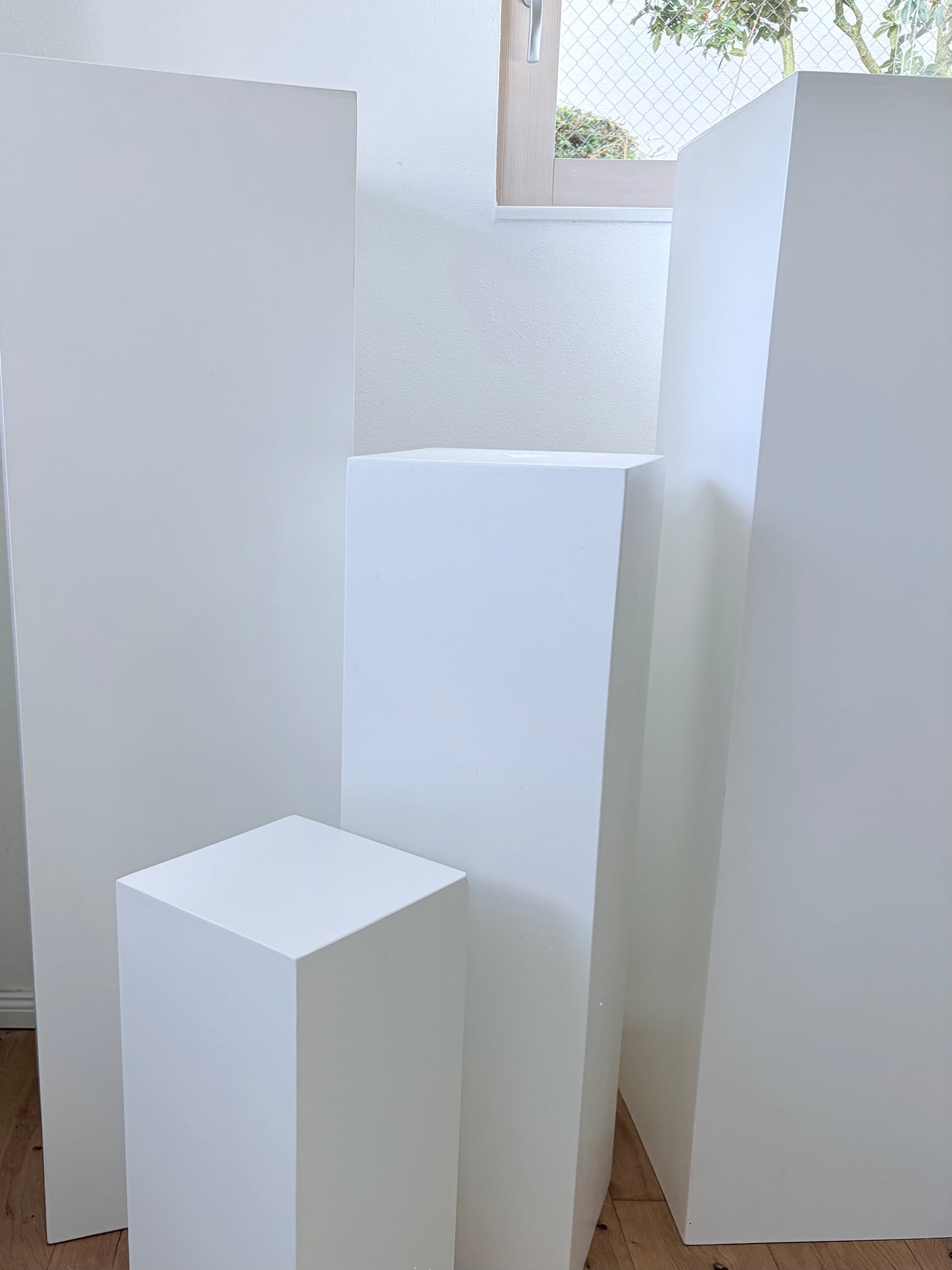 Säulenpodest weiß 140cm
