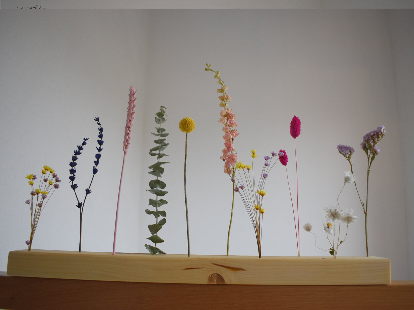 Blumenleiste "Spring" | Flowerboard | Flowergram | Holzleiste mit Trockenblumen